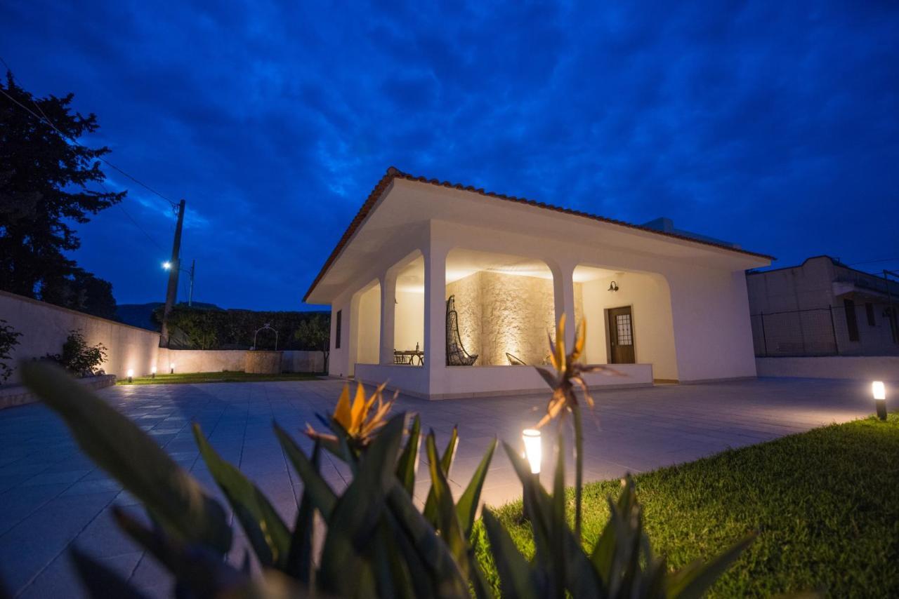 Villa Etoile - Charme & Relax With Pool 阿沃拉 外观 照片